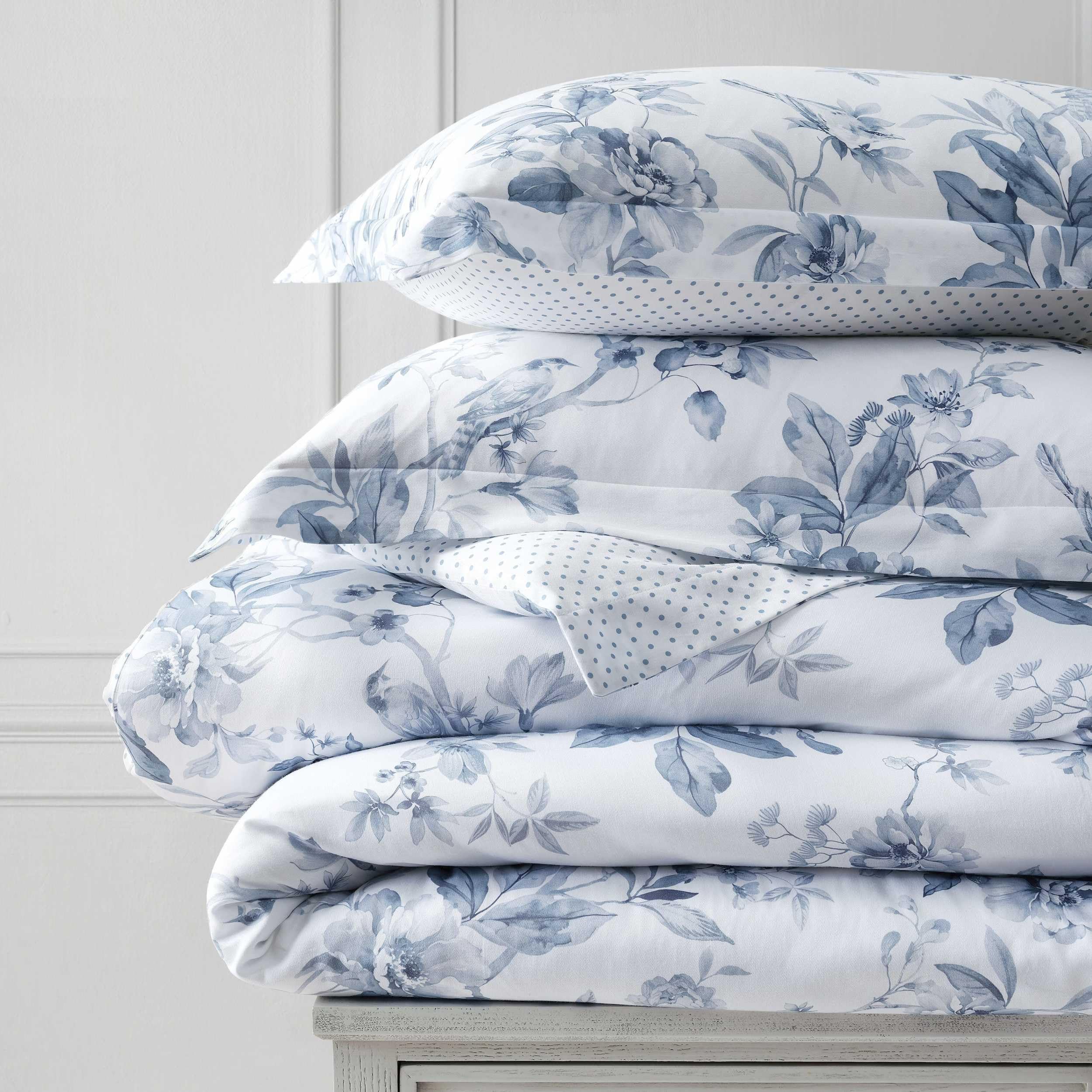 Amazon.com: Martha Stewart - Twin Comforter Set, 100% Silky Smooth